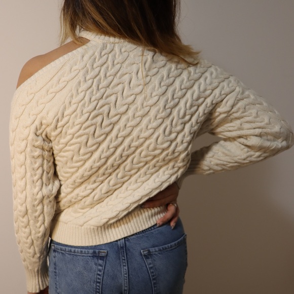 Zara Cut Out Sweater - Picture 4 of 4